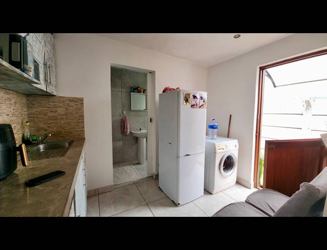 1 BEDROOM APARTMENT TO LET IN VASCO ESTATE